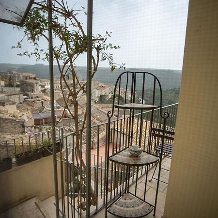 La Casa Del Gelsomino Bed & Breakfast รากูซา ภายนอก รูปภาพ